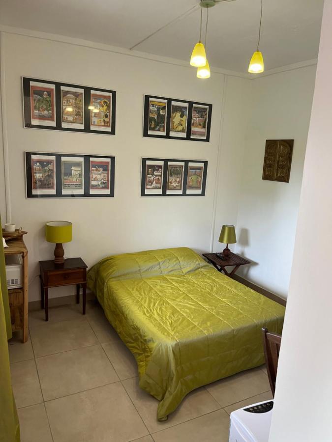 Hotel Le Tulear - Aux 4 Coins Du Monde à Saint Pierre Extérieur photo